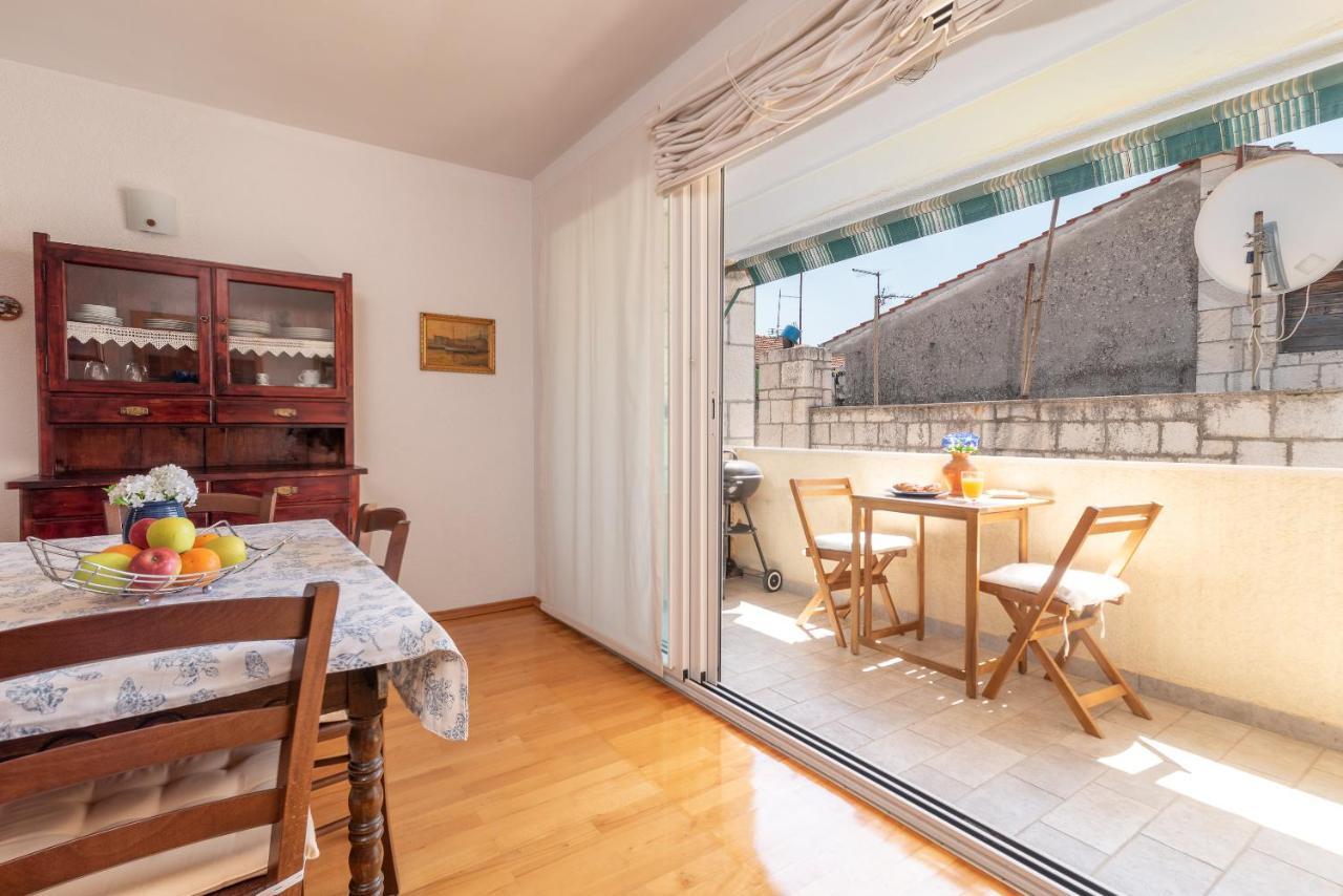 Apartment Bruno Трогир Экстерьер фото