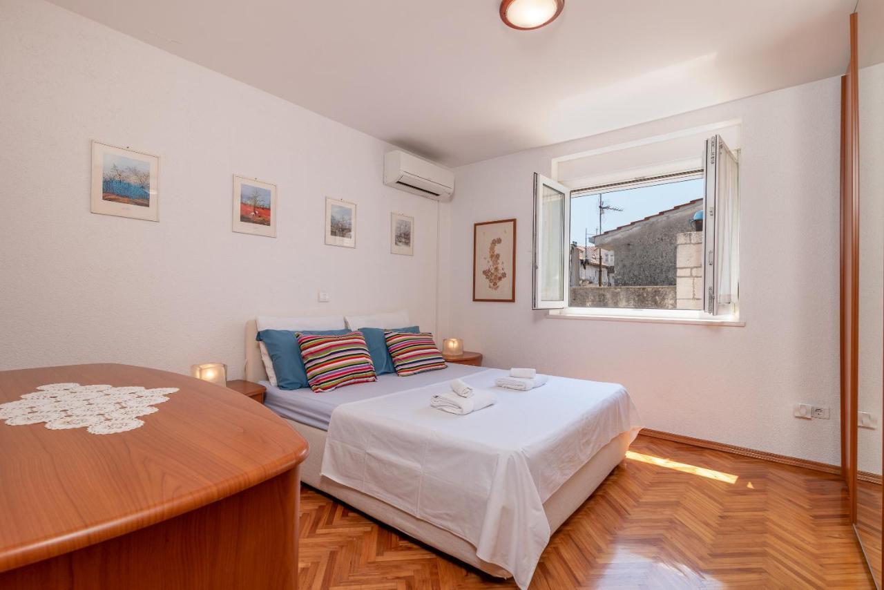 Apartment Bruno Трогир Экстерьер фото